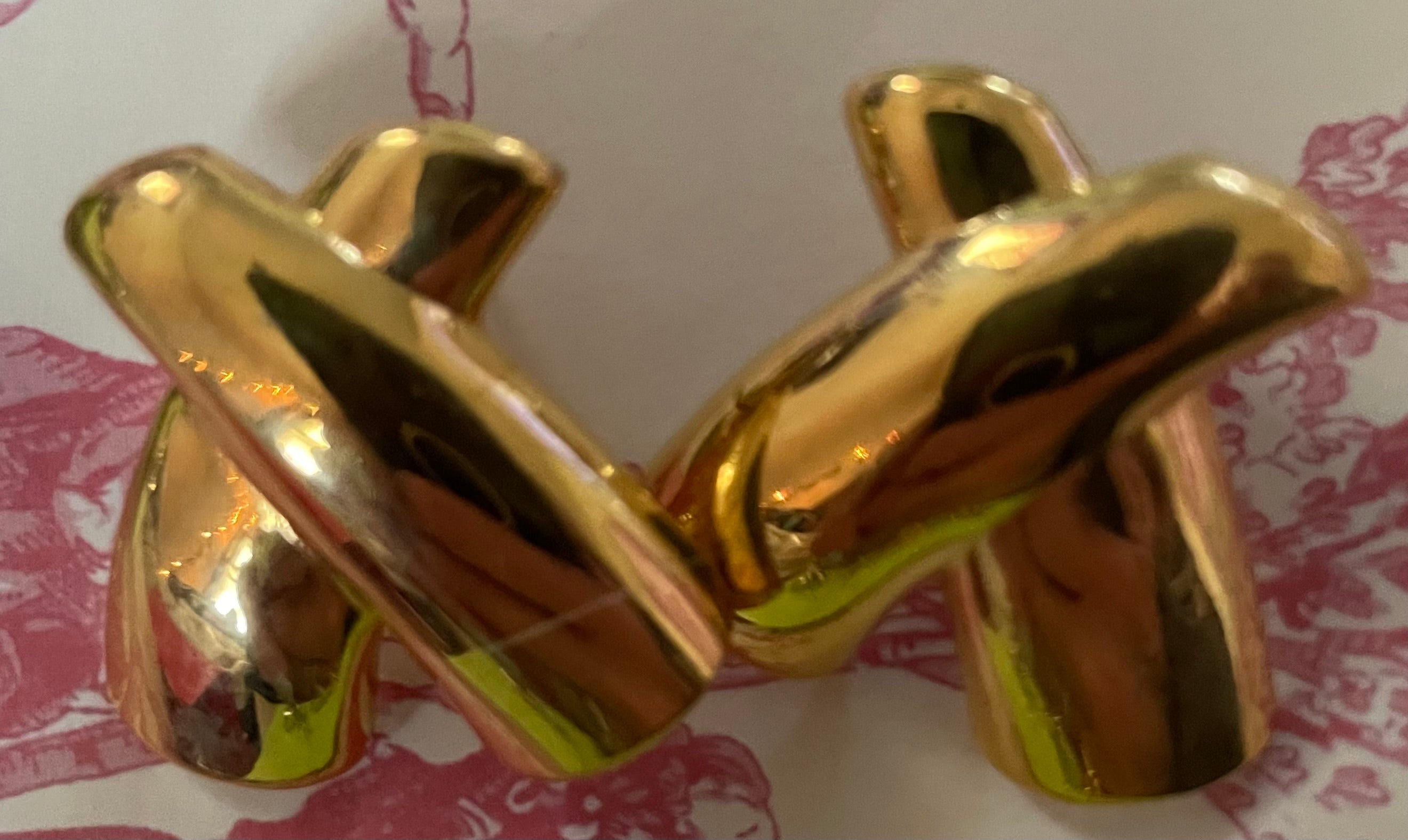 Gold tone X pierced earrings